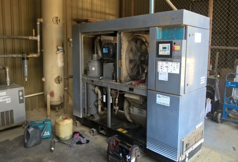 Air-Compressor-Repairs-800x547 Air-Compressor-Repairs-800x547